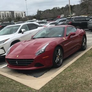 Meet your Posher, Levi